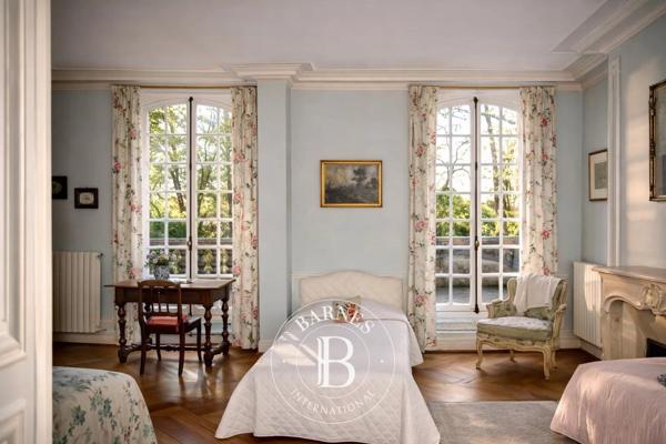 Grisy-Suisnes, Manoir  650 m² à vendre