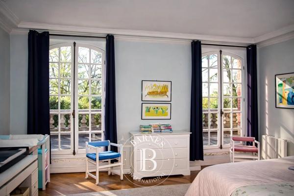 Grisy-Suisnes, Manoir  650 m² à vendre