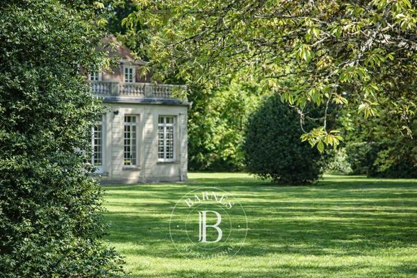Grisy-Suisnes, Manoir  650 m² à vendre