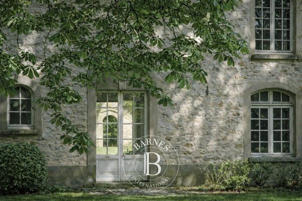 Grisy-Suisnes, Manoir  650 m² à vendre