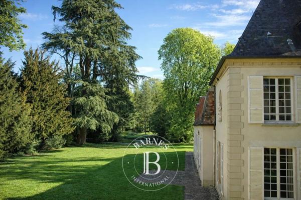 Grisy-Suisnes, Manoir  650 m² à vendre