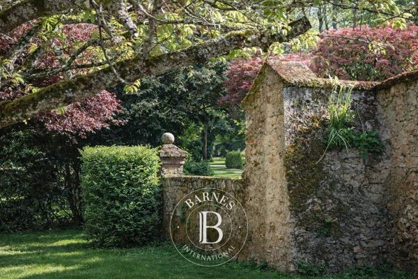 Grisy-Suisnes, Manoir  650 m² à vendre