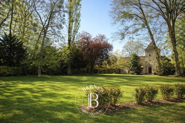Grisy-Suisnes, Manoir  650 m² à vendre