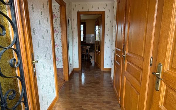 Maison à vendre    6 pièces •  Saint-Dizier