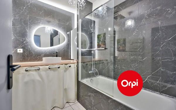 Appartement à vendre    3 pièces • 60,61 m2 Feyzin