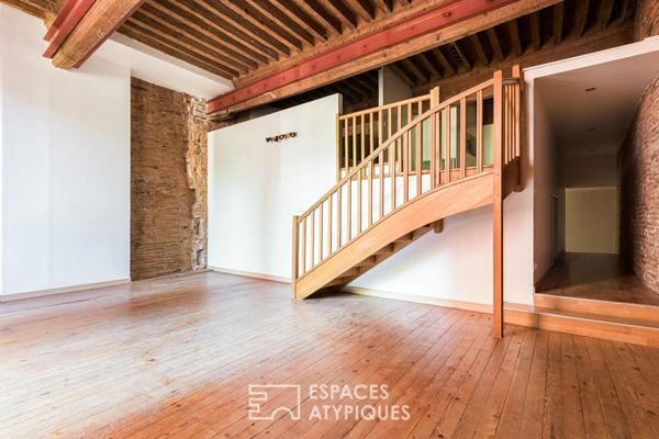 Duplex de caractère dans le quartier très prisé de Saint-Etienne