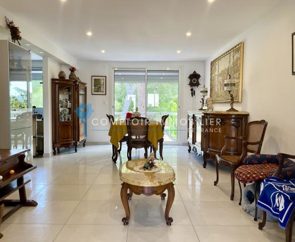 Appartement
                                                                                                                                                                                                                                                                                                                        5 pièce(s)                                                                                                                                                                                                          3 chambre(s)                                                                                                                                                                                                          88.35  m²
