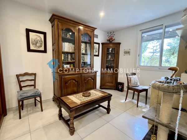 Appartement
                                                                                                                                                                                                                                                                                                                        5 pièce(s)                                                                                                                                                                                                          3 chambre(s)                                                                                                                                                                                                          88.35  m²
