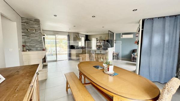 Glénay Maison contemporaine Ajouter à ma sélection Référence : 6395
