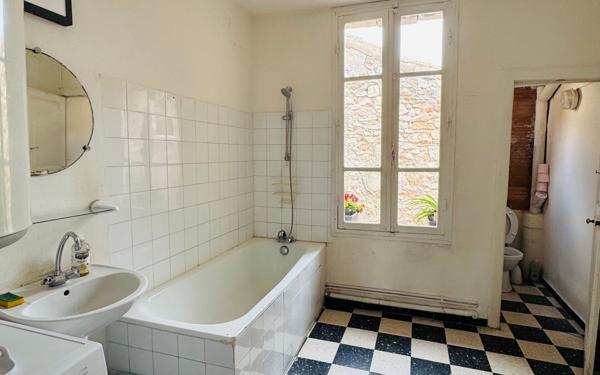 Appartement à vendre    3 pièces • 83 m2 Sète