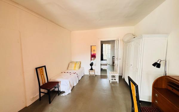 Appartement à vendre    3 pièces • 83 m2 Sète