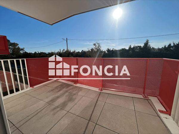 Location Appartement 2 pièces 45.5 m² - 144 avenue jean Lachenaud Fréjus 83600