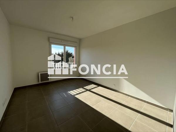 Location Appartement 2 pièces 45.5 m² - 144 avenue jean Lachenaud Fréjus 83600