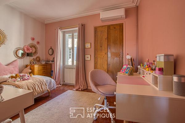 Elégante maison de village et son toit terrasse à la vue imprenable