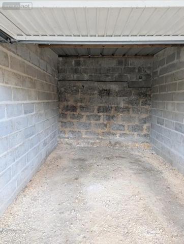 Location - Garage et parking La Ferté-Bernard 72400 13 m 2