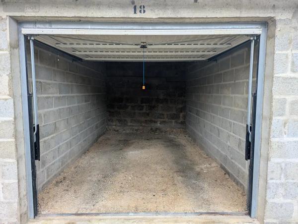 Location - Garage et parking La Ferté-Bernard 72400 13 m 2