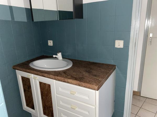 APPARTEMENT DE TYPE F2