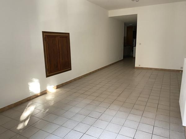 APPARTEMENT DE TYPE F2