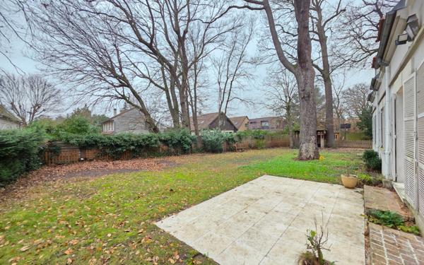 Maison à louer    4 pièces • 150 m2 Le Vésinet