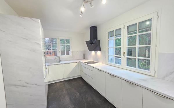 Maison à louer    4 pièces • 150 m2 Le Vésinet