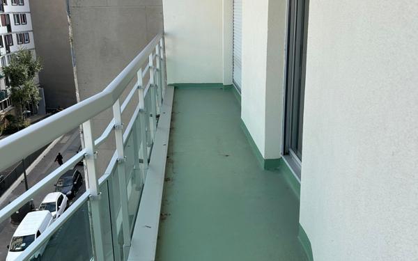 Appartement à louer    4 pièces • 86,65 m2 Paris 15