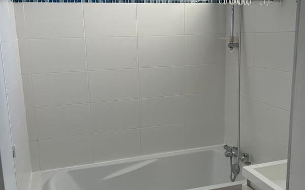 Appartement à louer    4 pièces • 86,65 m2 Paris 15