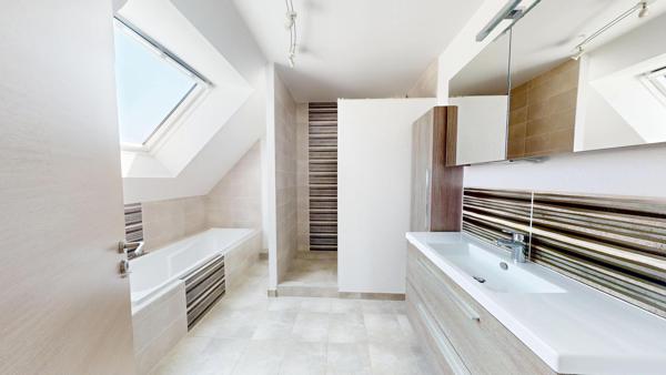 BUSCHWILLER – Maison familiale récente de 136 m² | 4 chambres | Double garage