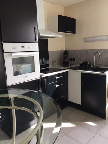 Saint-Germain-du-Puy (18390) Maison en Pierre de Type Longère 3Pièces et Dépendances à 15min de St Gemmain/Puy