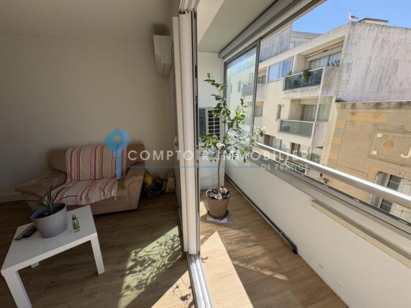 Appartement
                                                                                                                                                                                                                                                                                                                        3 pièce(s)                                                                                                                                                                                                          2 chambre(s)                                                                                                                                                                                                          66  m²