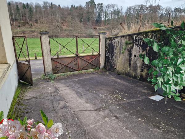 Dpt Vosges (88), à vendre MONTHUREUX-SUR-SAÔNE - MAISON terrasse GARAGE et TERRAIN