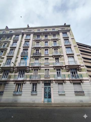 Appartement
                                                                                                                                                                                                                                                                                                                        2 pièce(s)                                                                                                                                                                                                          1 chambre(s)                                                                                                                                                                                                          64  m²