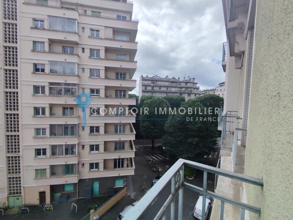 Appartement
                                                                                                                                                                                                                                                                                                                        2 pièce(s)                                                                                                                                                                                                          1 chambre(s)                                                                                                                                                                                                          64  m²