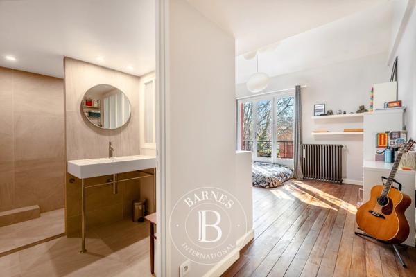 Bagnolet, Maison 5 Chambres -  237 m² à vendre