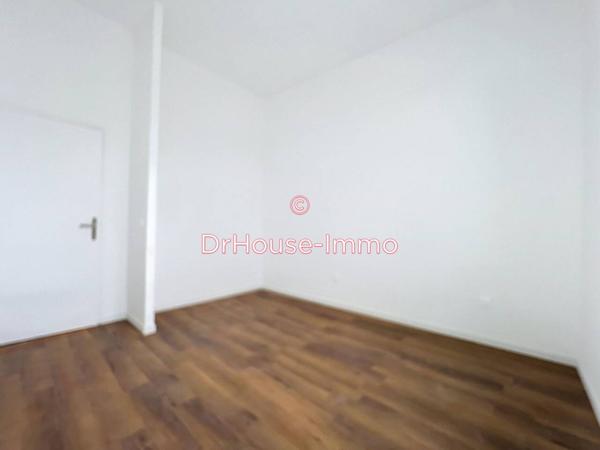 Appartement à louer 3 pièces de 82 m²