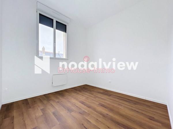 Appartement à louer 3 pièces de 82 m²