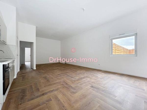 Appartement à louer 3 pièces de 82 m²