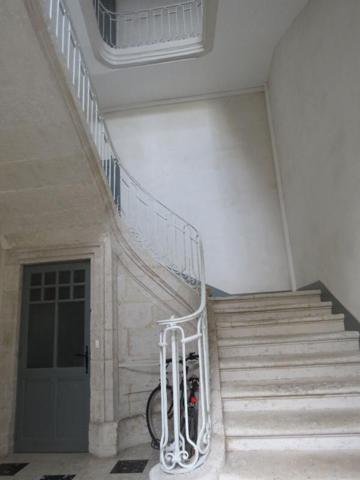Beau T3 dans immeuble de caractère hyper centre