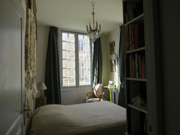 Beau T3 dans immeuble de caractère hyper centre