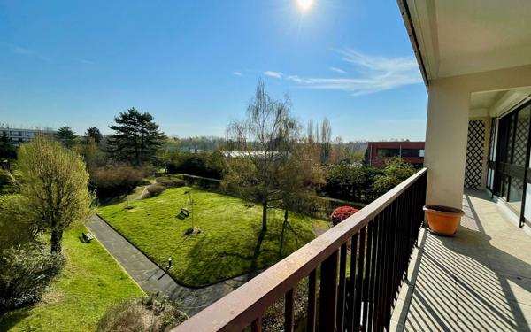 Appartement à vendre    5 pièces • 100,28 m2 Yerres