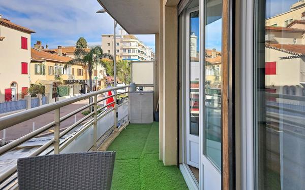 Appartement à vendre    2 pièces • 58,97 m2 Antibes