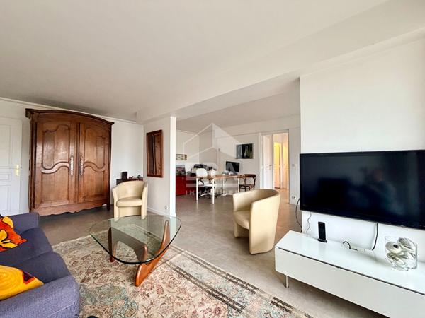 Meudon Bellevue - 78 m² avec balcon, vue dégagée sur Paris, DPE C - Résidence arborée