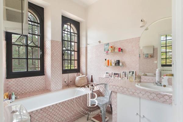 Anglet, Maison 7 Chambres -  340 m² à vendre