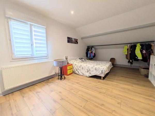Vente                                                      Maison
                        
                     6 pièces                      135 m2                     à Neufchâteau