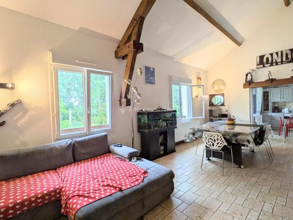 Vente                                                      Maison
                        
                     6 pièces                      135 m2                     à Neufchâteau