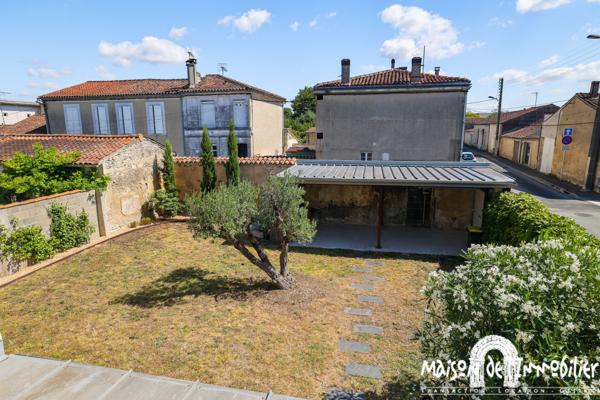 Location Magnifique maison meublée - 5 chambres - 187m² - Jardin - COGNAC