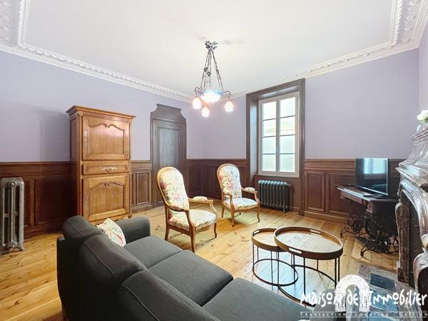 Location Magnifique maison meublée - 5 chambres - 187m² - Jardin - COGNAC