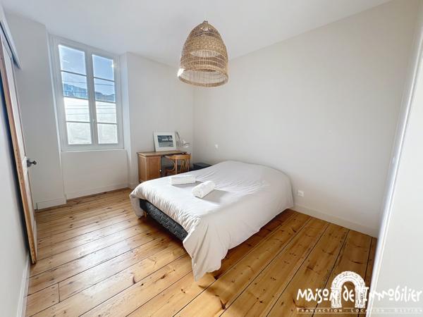 Location Magnifique maison meublée - 5 chambres - 187m² - Jardin - COGNAC