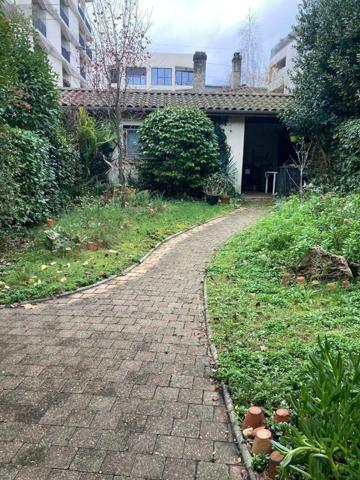 Maison à vendre à Pessac en Gironde (33600), ref : 026/1011MAIS