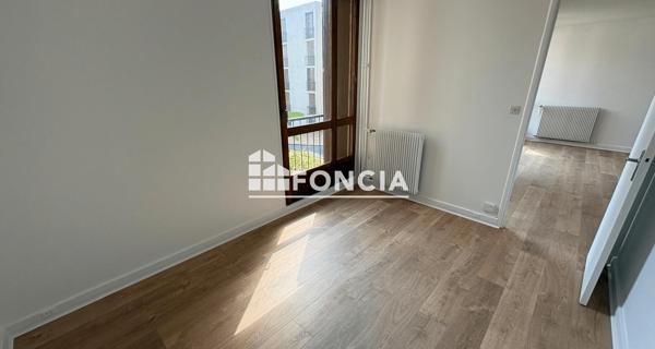 Location Appartement 4 pièces 77 m² - Brunoy 91800