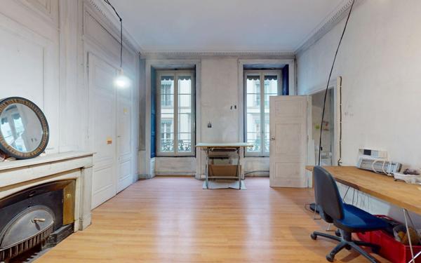 Appartement à vendre    4 pièces • 93,88 m2 Lyon 2